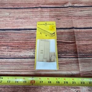 Nucomp Miniatures N scale N007 mobile home kit sealed